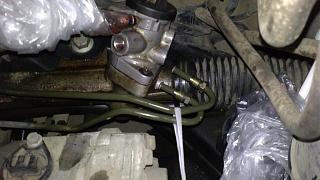 ТЕЧЁТ РУЛЕВАЯ РЕЙКА-3.jpg