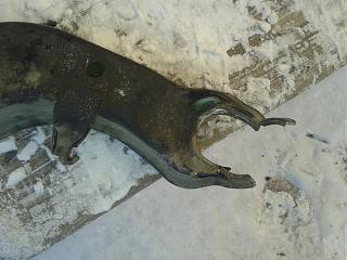 нижние рычаги,нужен совет Р12-20150120_104934.jpg