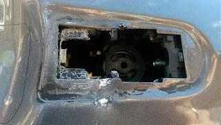 А у меня пытались угнать рабочий Ford Focus-8.jpg