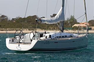 Парусная яхта. Клубное путешествие-beneteau-first