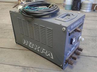 Аккумуляторная батарея (Аккумулятор)-iskra2.jpg